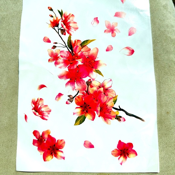 Sticker tattoo - Picture 1 of 2